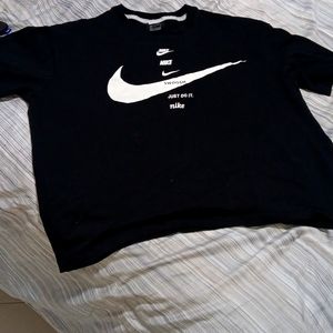 Nike tee shirt womens size large